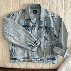 GAP Faded Blue women’s Denim Jacket